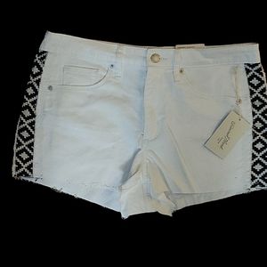 Universal Thread Goods Co. Women's White Shorts